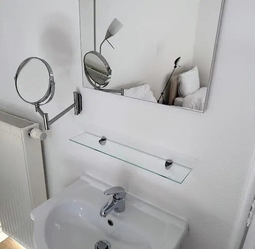 Casa de hóspedes Large Quiet Charming In House Near Historic Centre *